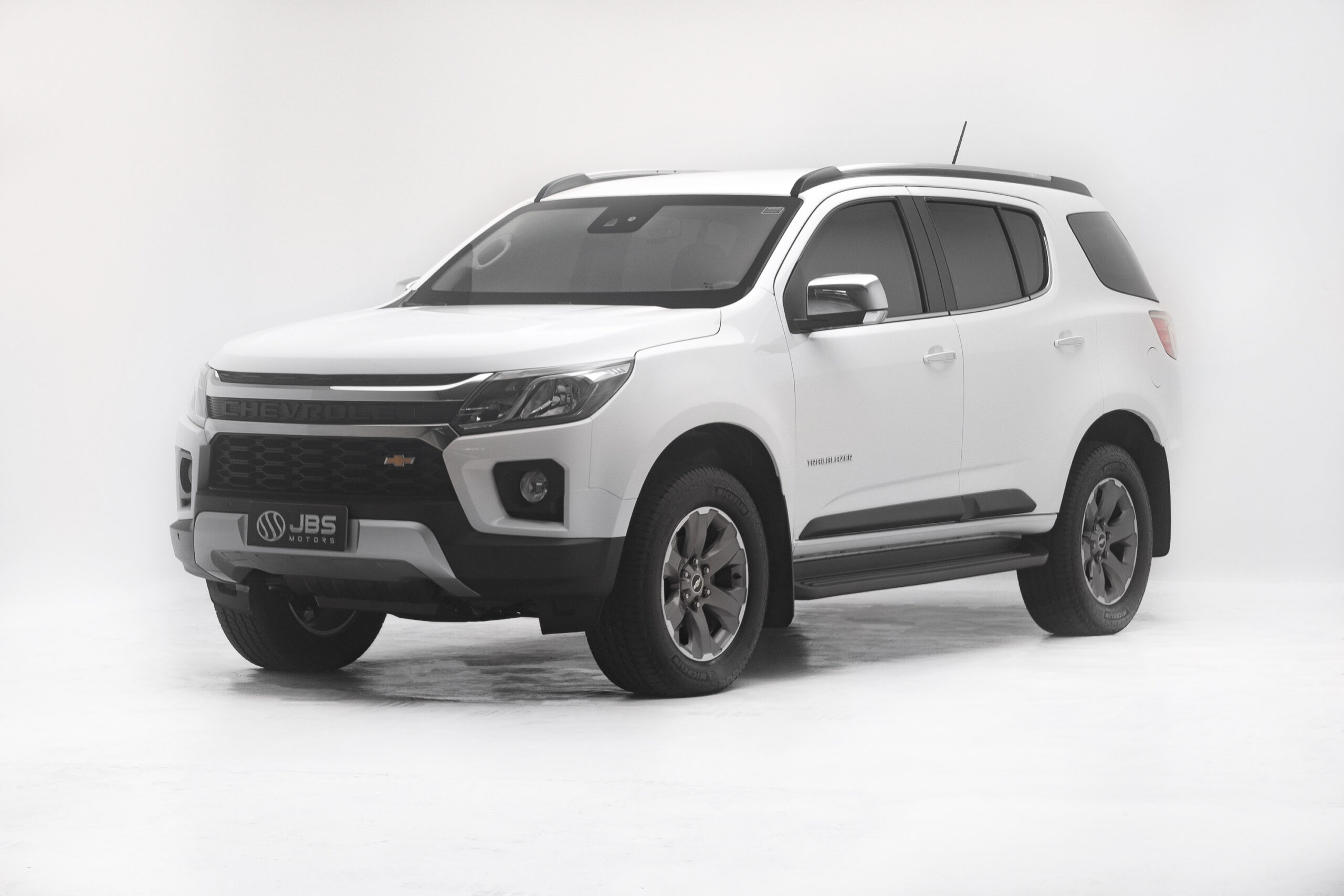 GM planeja novo SUV com porte de Trailblazer - Revista Carro