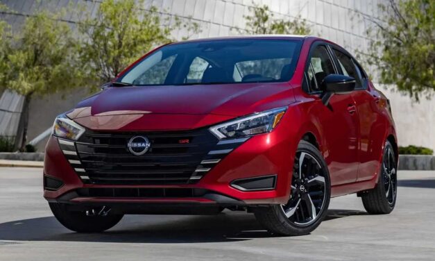<strong>Nissan Versa 2023: valor, novidades do modelo e mais detalhes desse super sedã compacto!</strong>